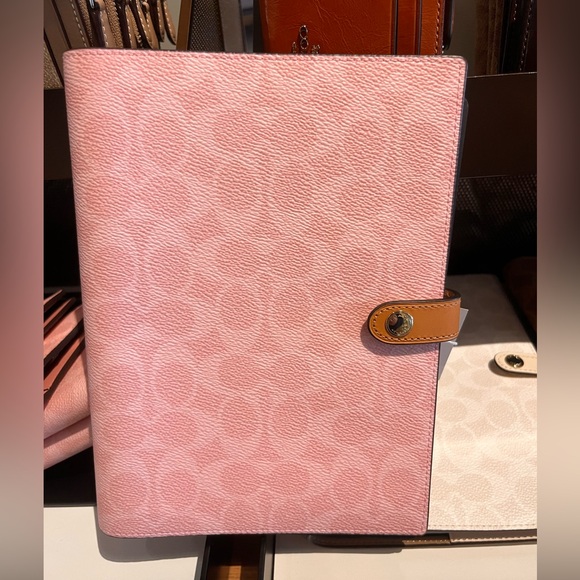New Coach Notebook In Powder Pink 2026 - Picture 1 of 5